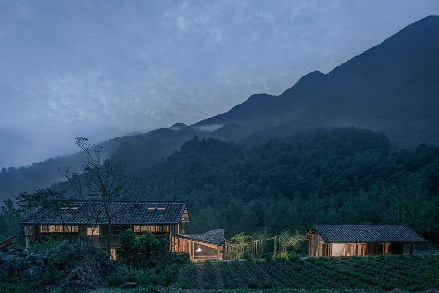 springingstream-wei-architects-architecture_dezeen_2364_col_5-892.jpg